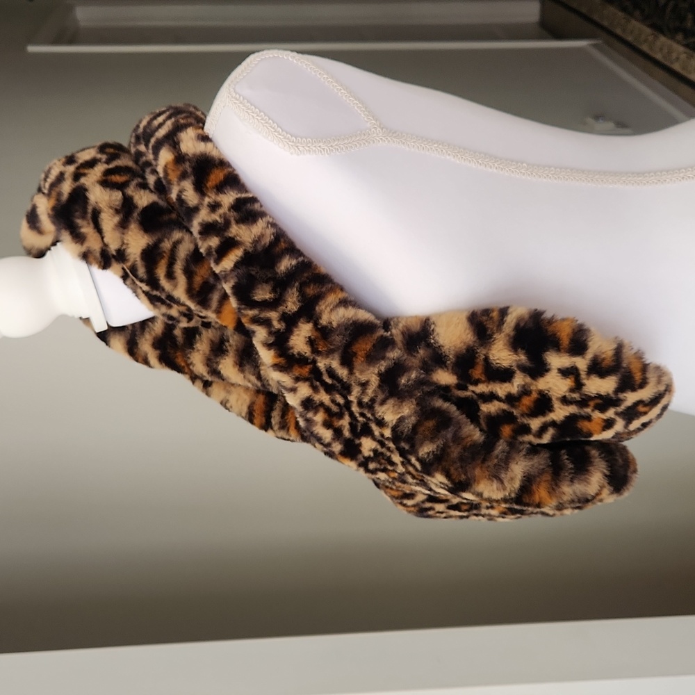 Zara Leopard Print Wrap Scarf Stole Faux Fur - Picture 6 of 12